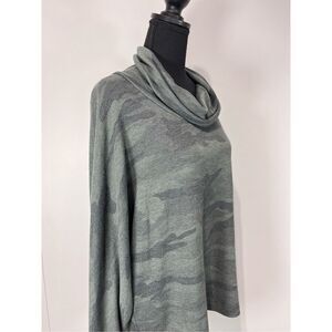 Splendid Camo Cowl Neck Dolman Long Sleeve Lightweight Sweater Top Sz M Green